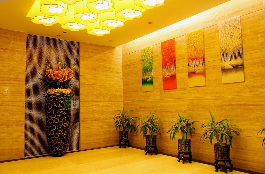 Shenzhen Luohu Railway Station Hotel - Commercial Building ภายนอก รูปภาพ
