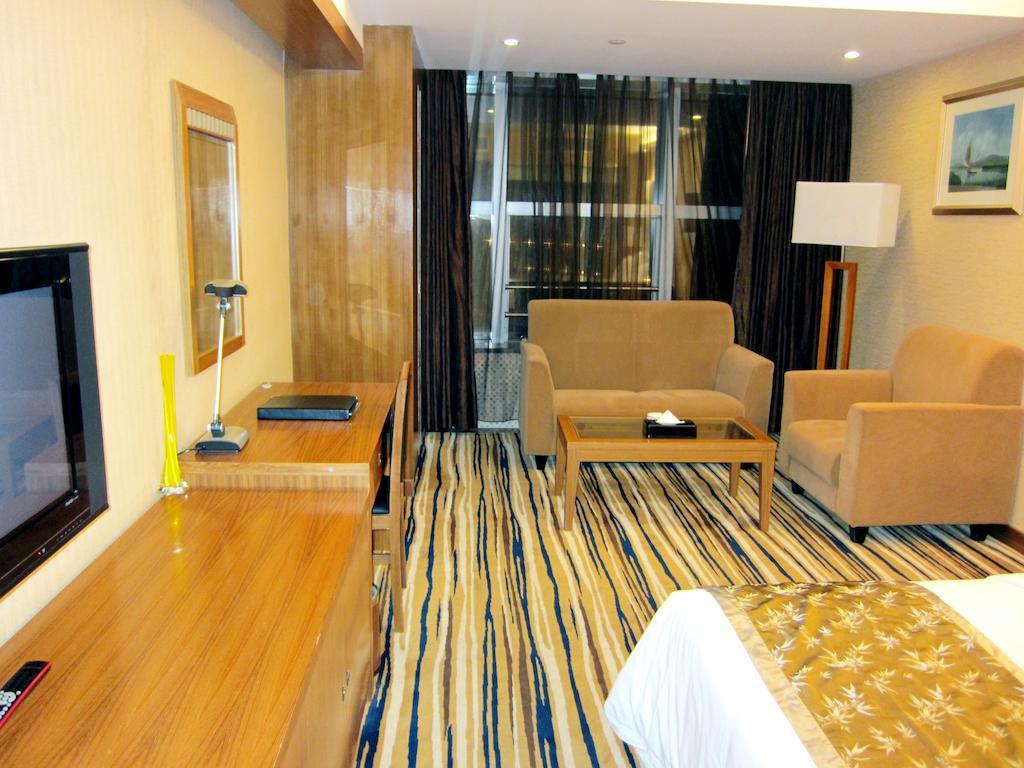 Shenzhen Luohu Railway Station Hotel - Commercial Building ภายนอก รูปภาพ